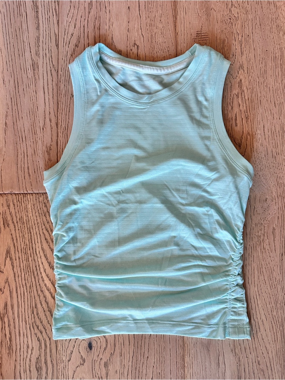 Lululemon Mint Green Ruched Workout Tank Top | Size 6 *EUC*